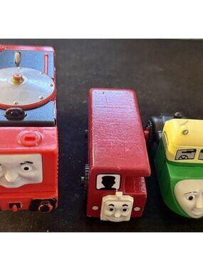 Thomas Wooden Railway Lot: Thomas, Maggie, Bertie (3)